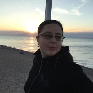 Meet your Posher, Valeria